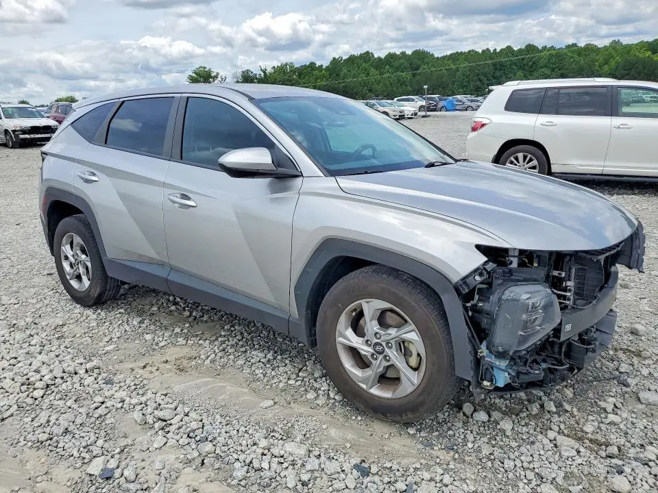 2023 HYUNDAI TUCSON SE  