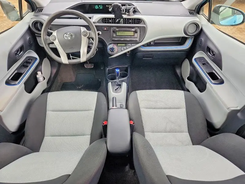 2012 TOYOTA PRIUS C TWO  