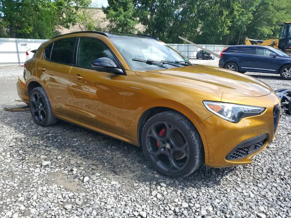 2022 ALFA ROMEO STELVIO TI  