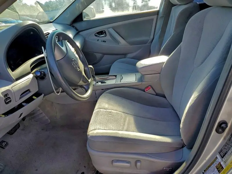 2010 TOYOTA CAMRY BASE  