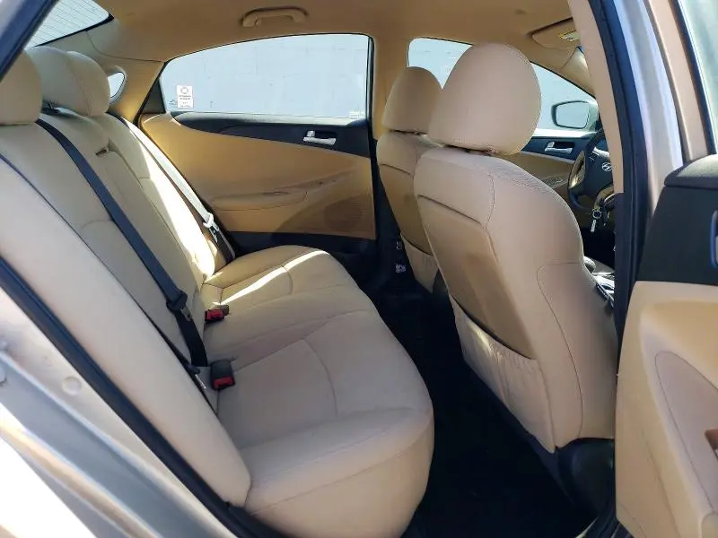 2011 HYUNDAI SONATA GLS  