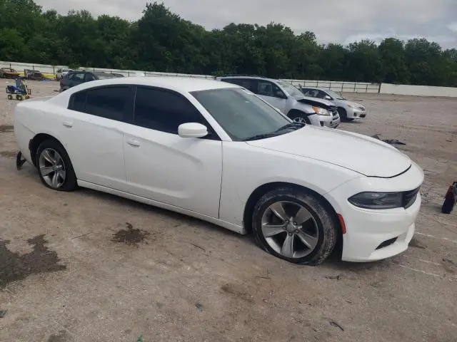 2015 DODGE CHARGER SXT  