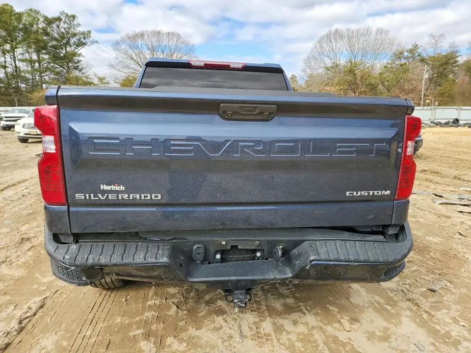 2022 CHEVROLET SILVERADO K1500 CUSTOM  