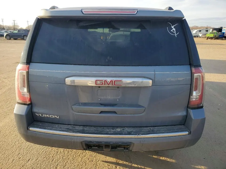 2016 GMC YUKON DENALI  