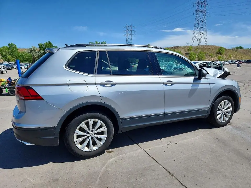 2020 VOLKSWAGEN TIGUAN S  