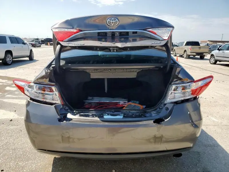 2017 TOYOTA CAMRY LE  