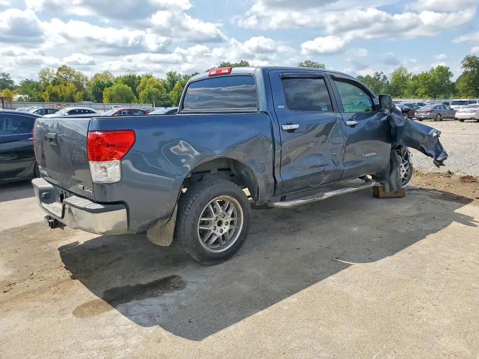 2010 TOYOTA TUNDRA CREWMAX SR5  
