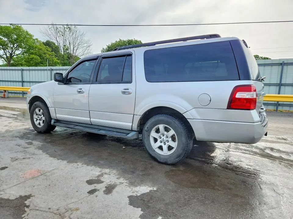 2010 FORD EXPEDITION EL XLT  