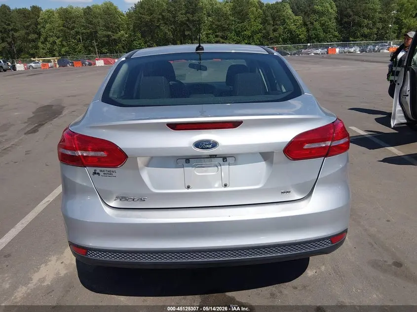 2017 FORD FOCUS SE