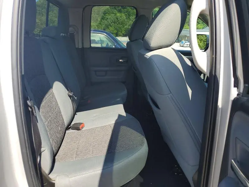 2017 RAM 1500 SLT  