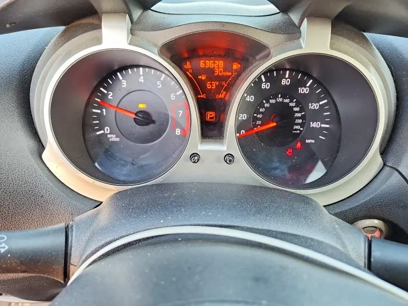 2014 NISSAN JUKE SV  