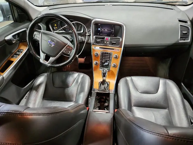 2017 VOLVO XC60 T6 INSCRIPTION  
