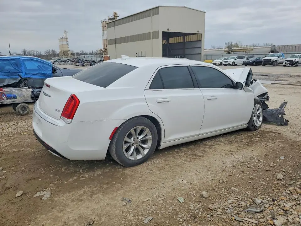 2015 CHRYSLER 300 LIMITED  