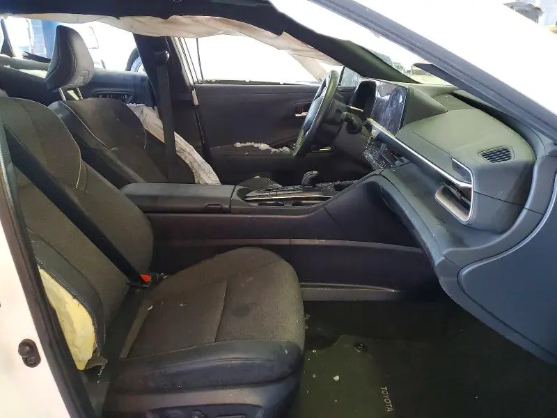 2023 TOYOTA CROWN XLE  