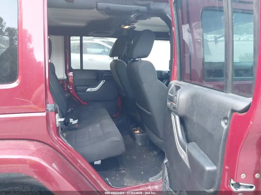 2012 JEEP WRANGLER UNLIMITED SAHARA