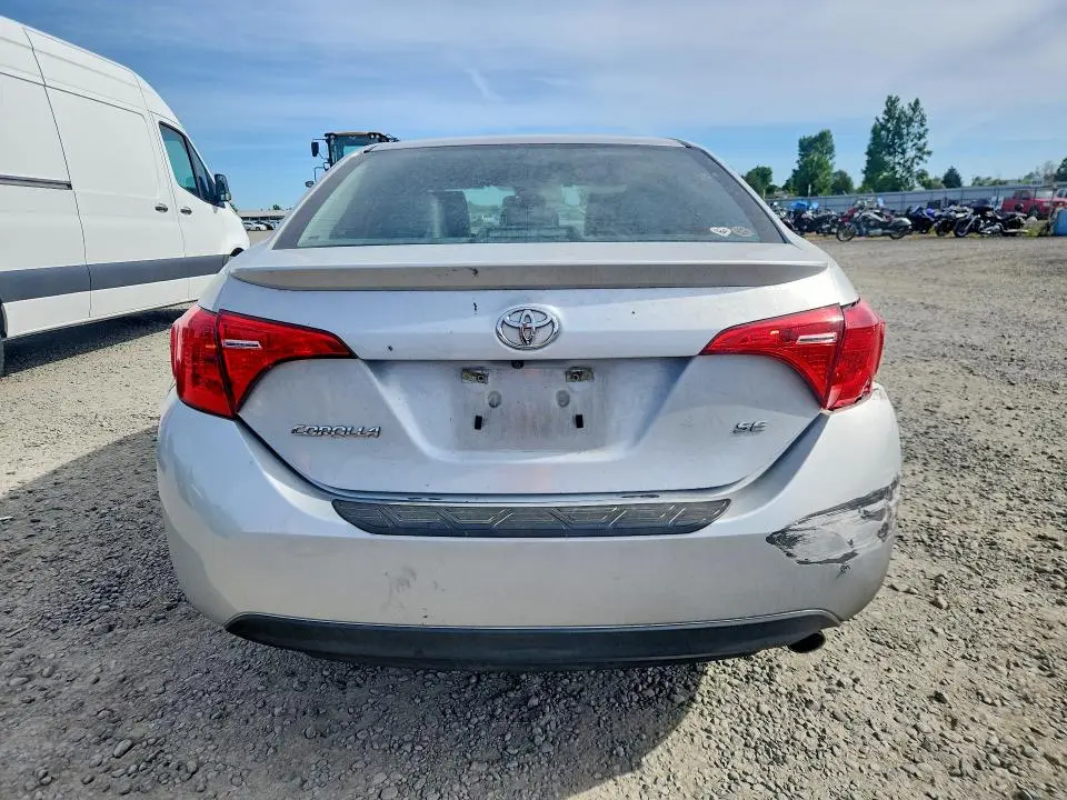 2017 TOYOTA COROLLA SE  