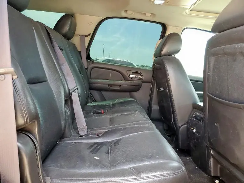 2011 CHEVROLET TAHOE C1500 LTZ  