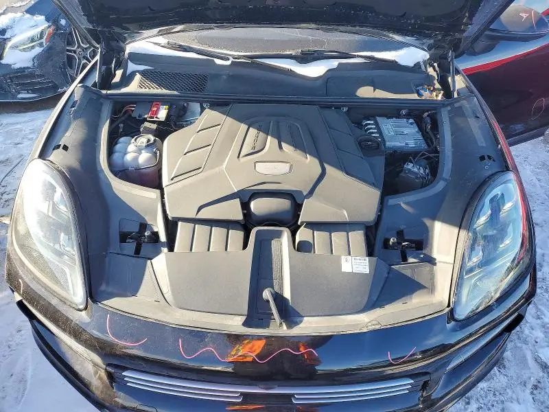 2020 PORSCHE CAYENNE S  