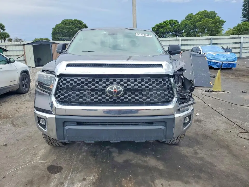 2020 TOYOTA TUNDRA SR5  