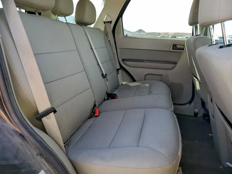 2011 FORD ESCAPE XLT  