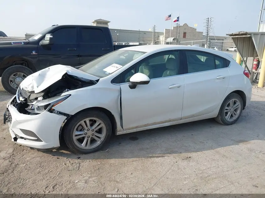 2018 CHEVROLET CRUZE LT AUTO