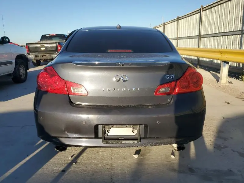 2013 INFINITI G37 BASE