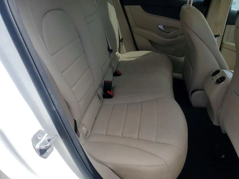 2020 MERCEDES-BENZ GLC 300  