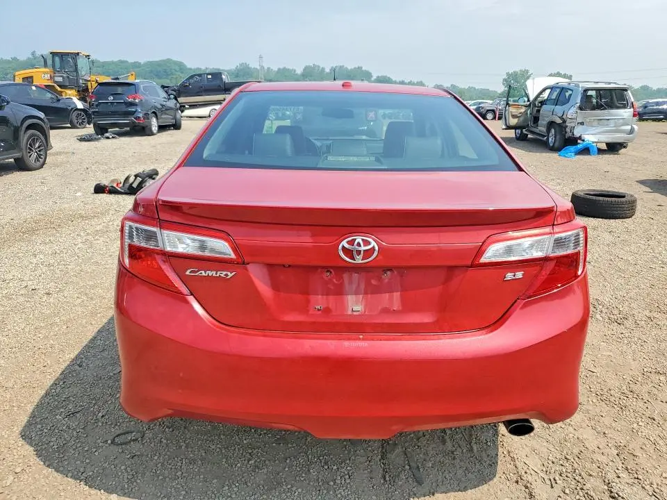 2012 TOYOTA CAMRY SE  