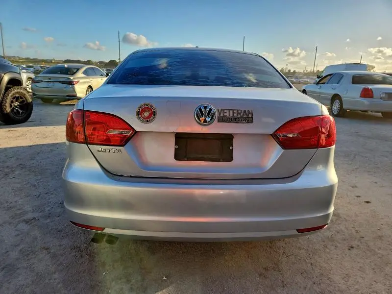 2014 VOLKSWAGEN JETTA BASE  