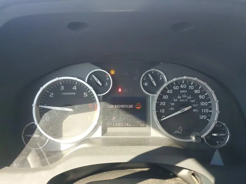2016 TOYOTA TUNDRA SR5  
