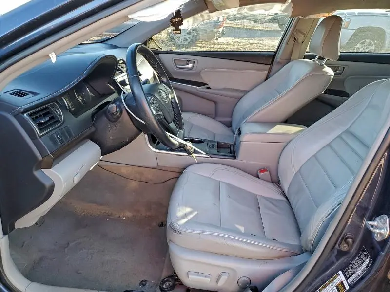 2016 TOYOTA CAMRY LE  