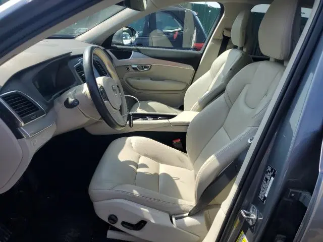 2016 VOLVO XC90 T6  