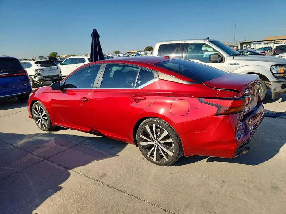2019 NISSAN ALTIMA SR  