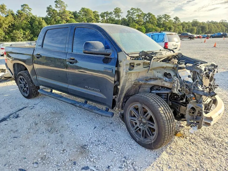 2020 TOYOTA TUNDRA SR5  