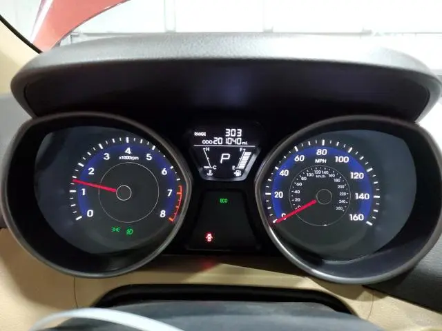 2013 HYUNDAI ELANTRA GLS  