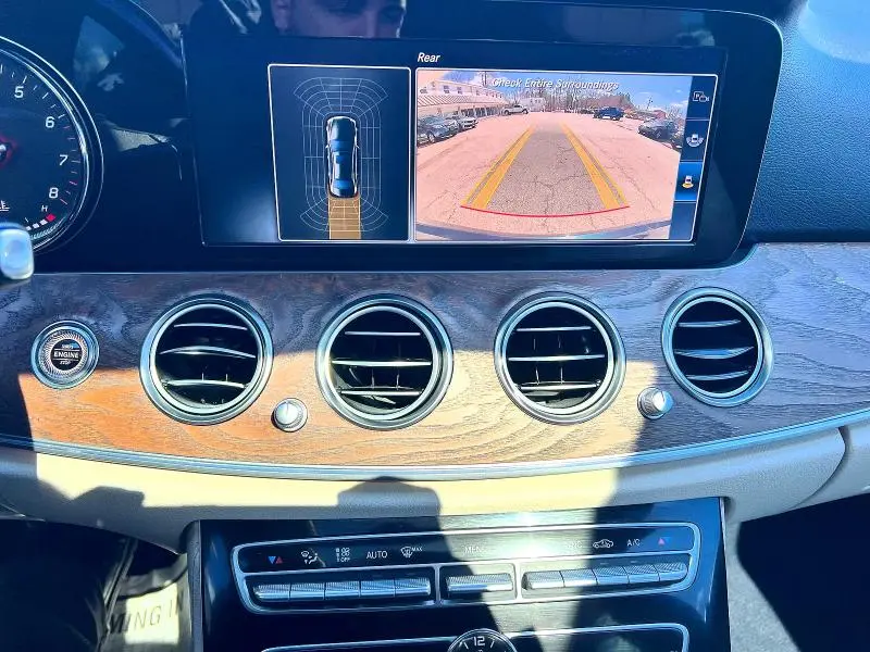 2017 MERCEDES-BENZ E 300  