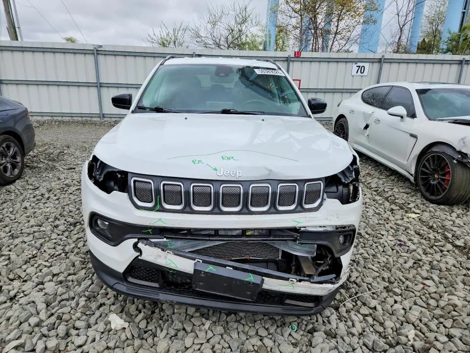 2022 JEEP COMPASS LATITUDE  