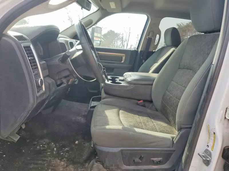2016 RAM 2500 SLT  