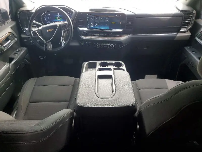 2023 CHEVROLET SILVERADO K1500 LT  