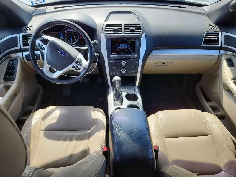 2011 FORD EXPLORER XLT  