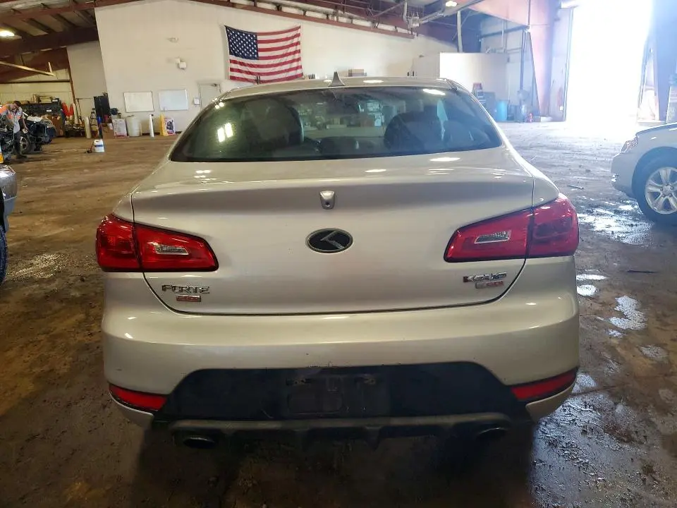 2016 KIA FORTE SX  