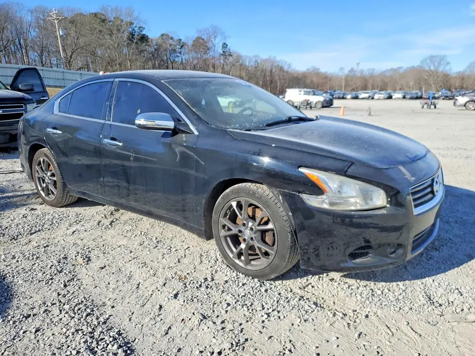 2014 NISSAN MAXIMA S  