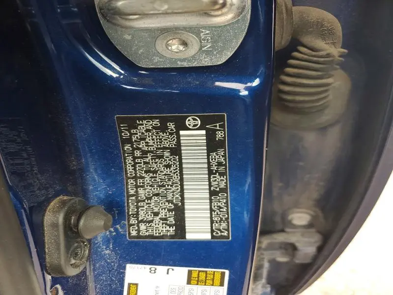 2011 TOYOTA PRIUS THREE  