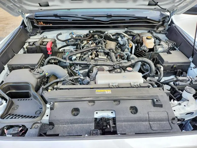 2024 TOYOTA TACOMA SR  