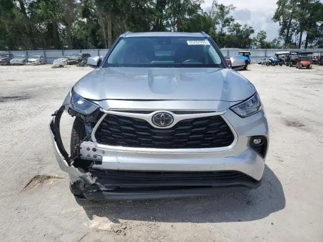 2020 TOYOTA HIGHLANDER XLE  