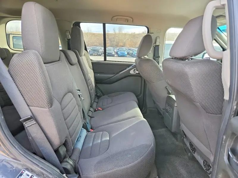 2012 NISSAN PATHFINDER S  