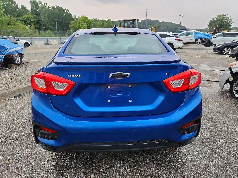 2016 CHEVROLET CRUZE LT  