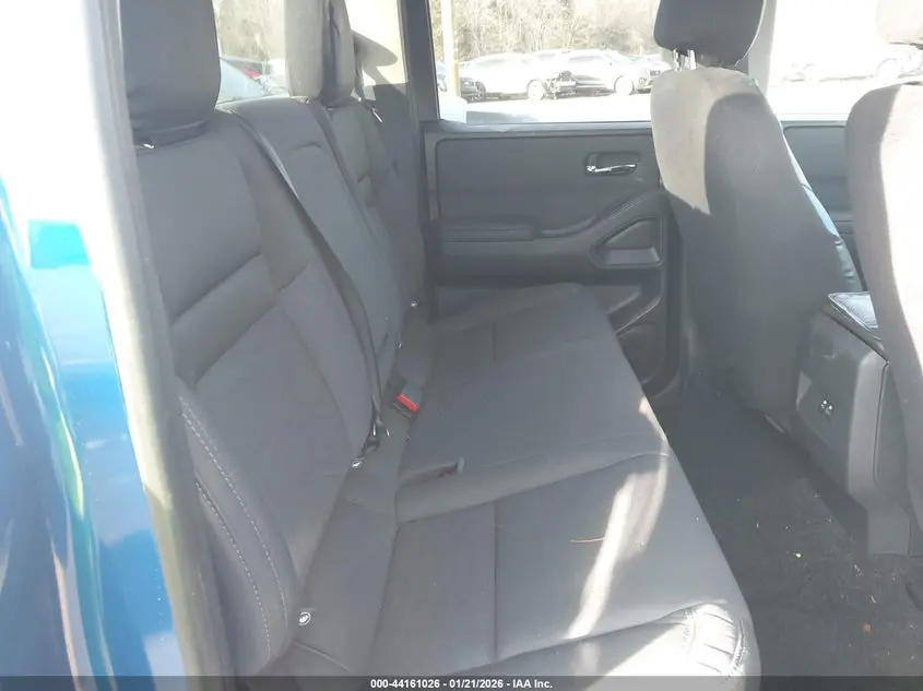 2024 NISSAN FRONTIER SV 4X4