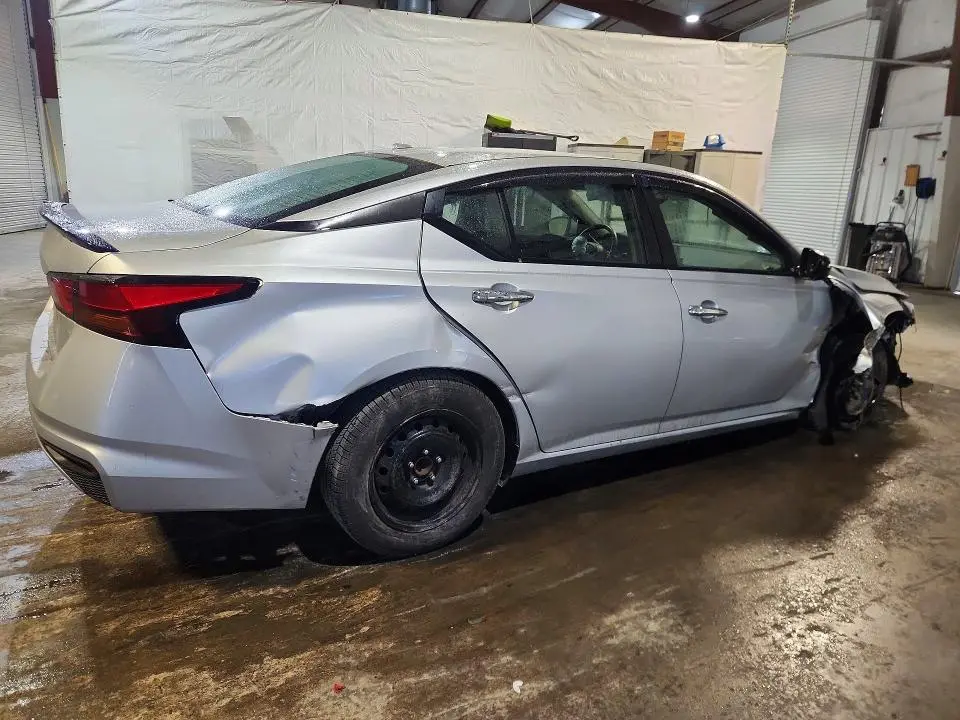 2019 NISSAN ALTIMA S  