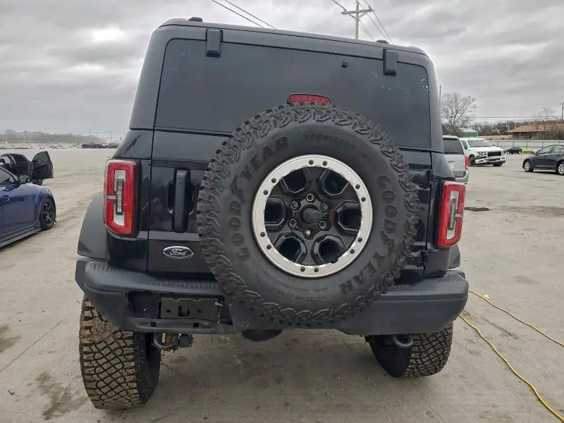 2023 FORD BRONCO BASE  